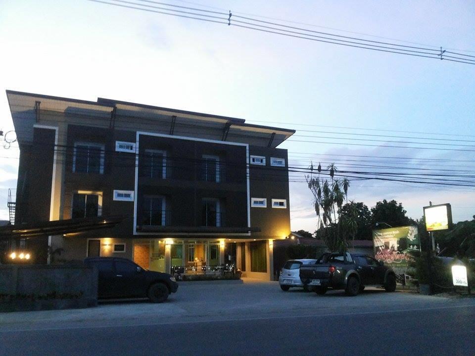 Bansappoori Lejlighedshotel Lamphun Værelse billede